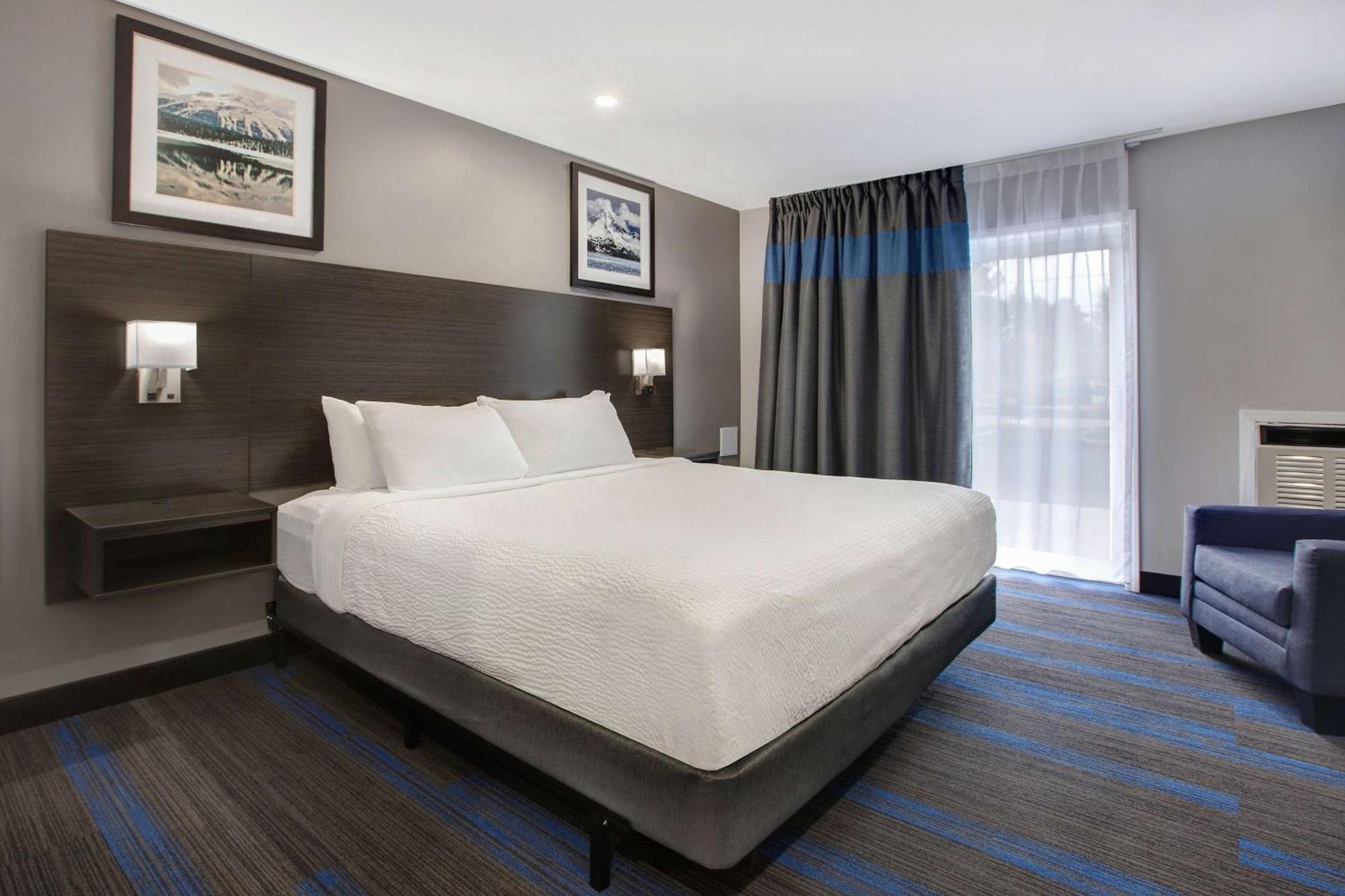 Days Inn By Wyndham แบร์รี ภายนอก รูปภาพ