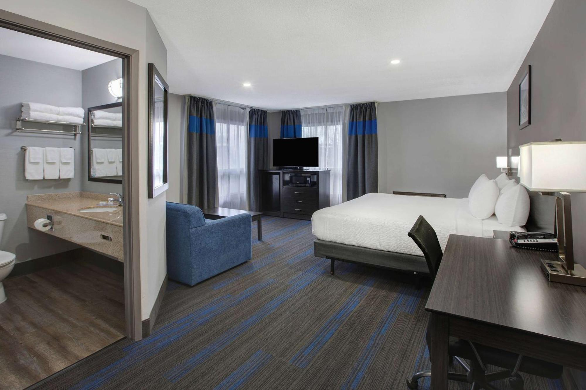 Days Inn By Wyndham แบร์รี ภายนอก รูปภาพ